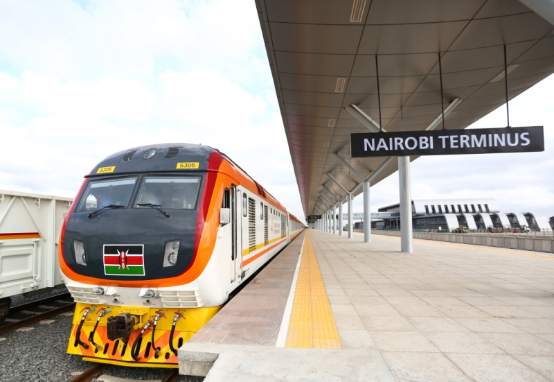  p>蒙内铁路(mombasa–nairobi standard gauge railway,sgr),全称