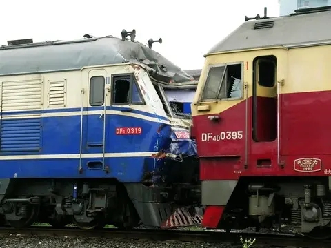  p data-id="go06gakc6t"> b>东风11型内燃机车 /b>(df11)是 a target