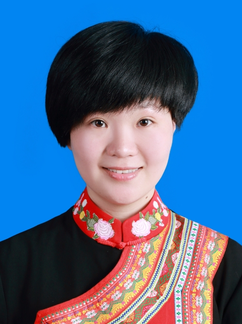  p>雷蕾,女,畲族,1987年7月出生,浙江泰顺人,2009年9月参加工作,2007