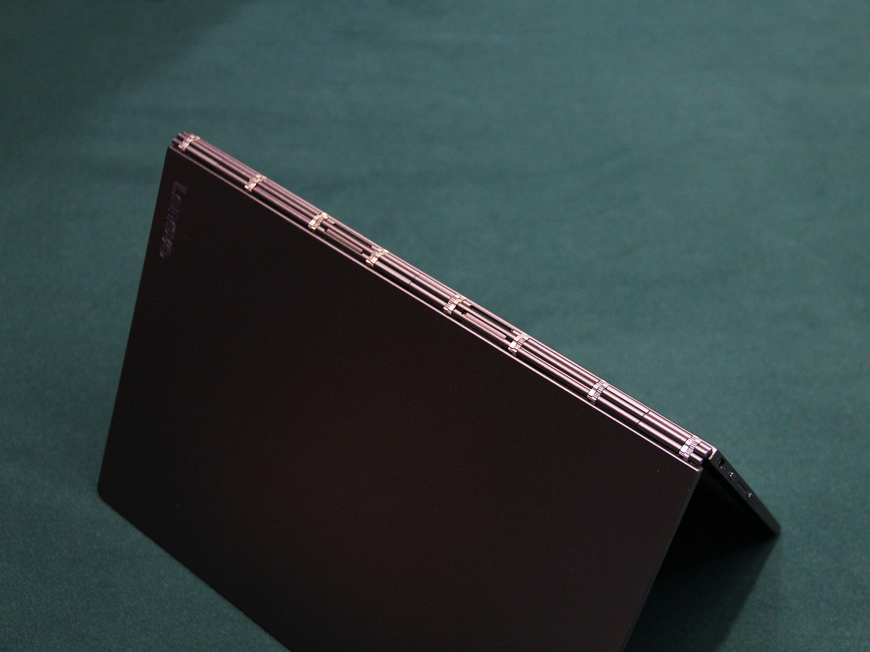 联想yoga book 2