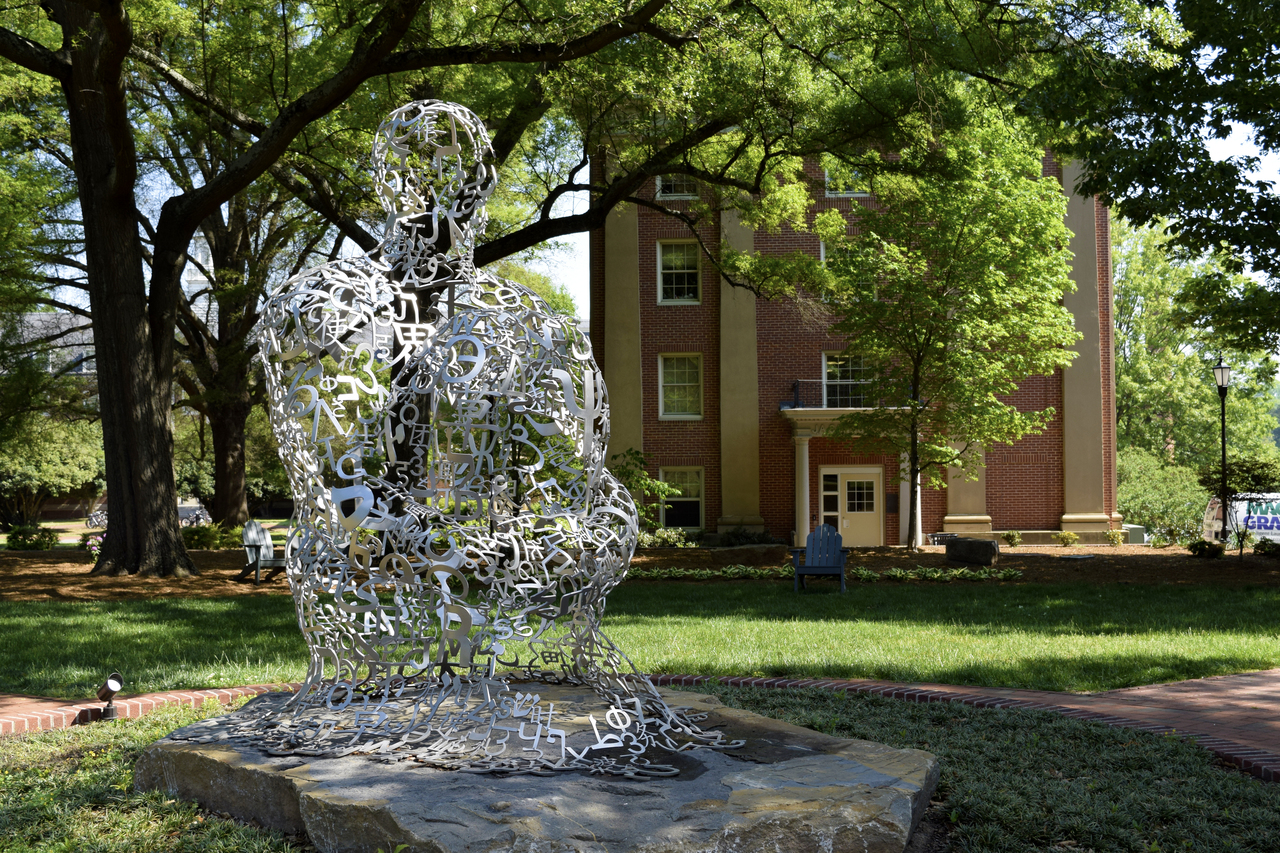  p>戴维森学院(davidson college),是全美最顶尖的文理学院之一.