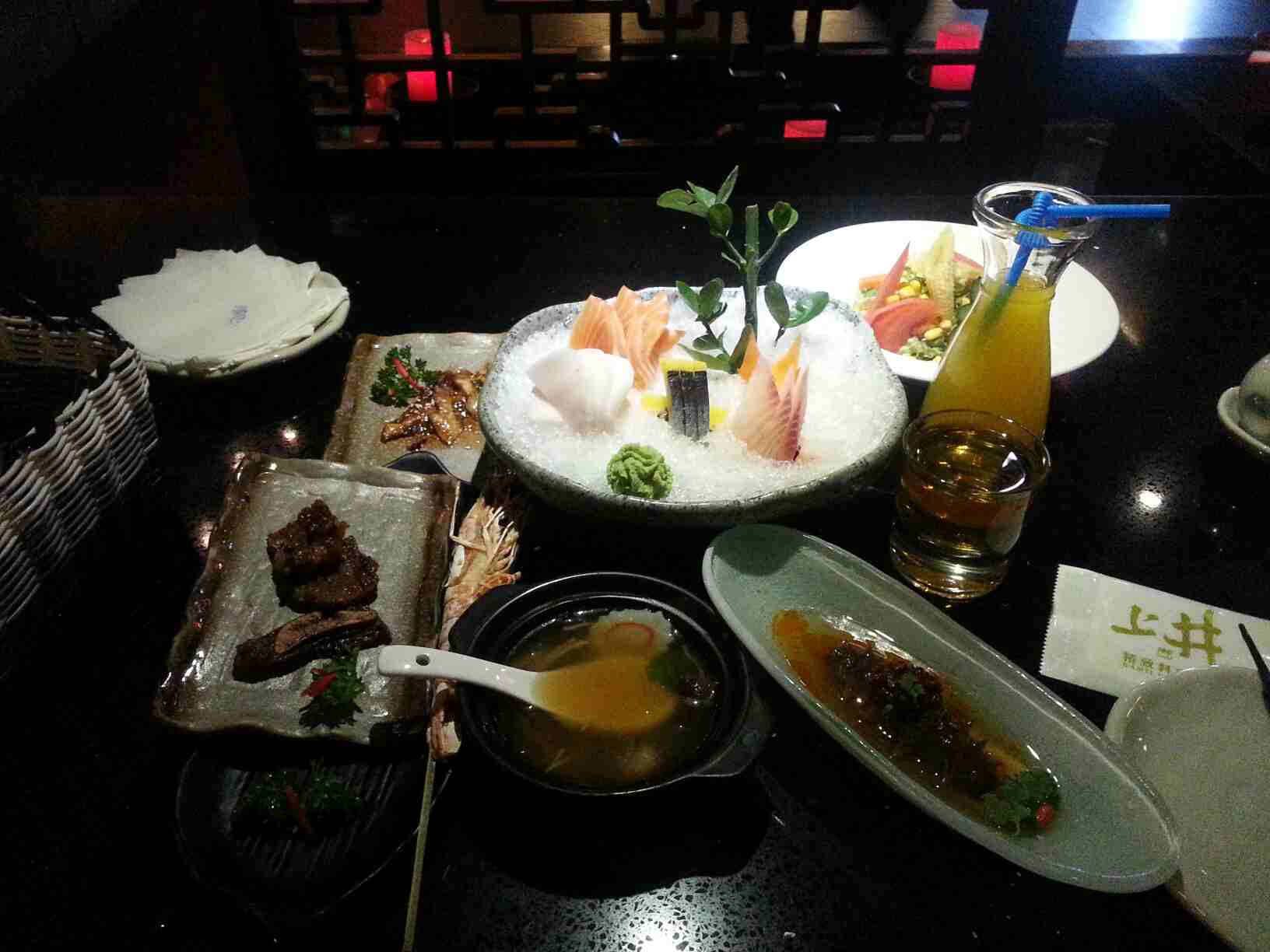 上井餐饮集团创立2002年,总部位于上海,旗下分创上井精致日本料理品牌