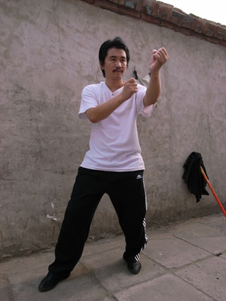 日字冲拳
