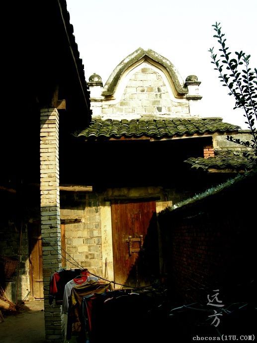  p data-id="gnwub4hmu0">铁佛古镇,位于四川省内江市资中与威远交界