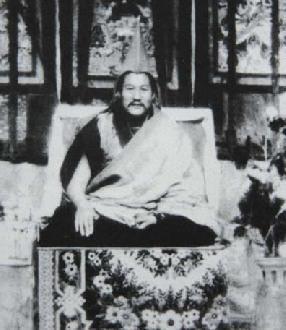 据说,第一世松谋活佛降生在中甸县大中甸乡松谋村,后为噶丹·松赞林寺