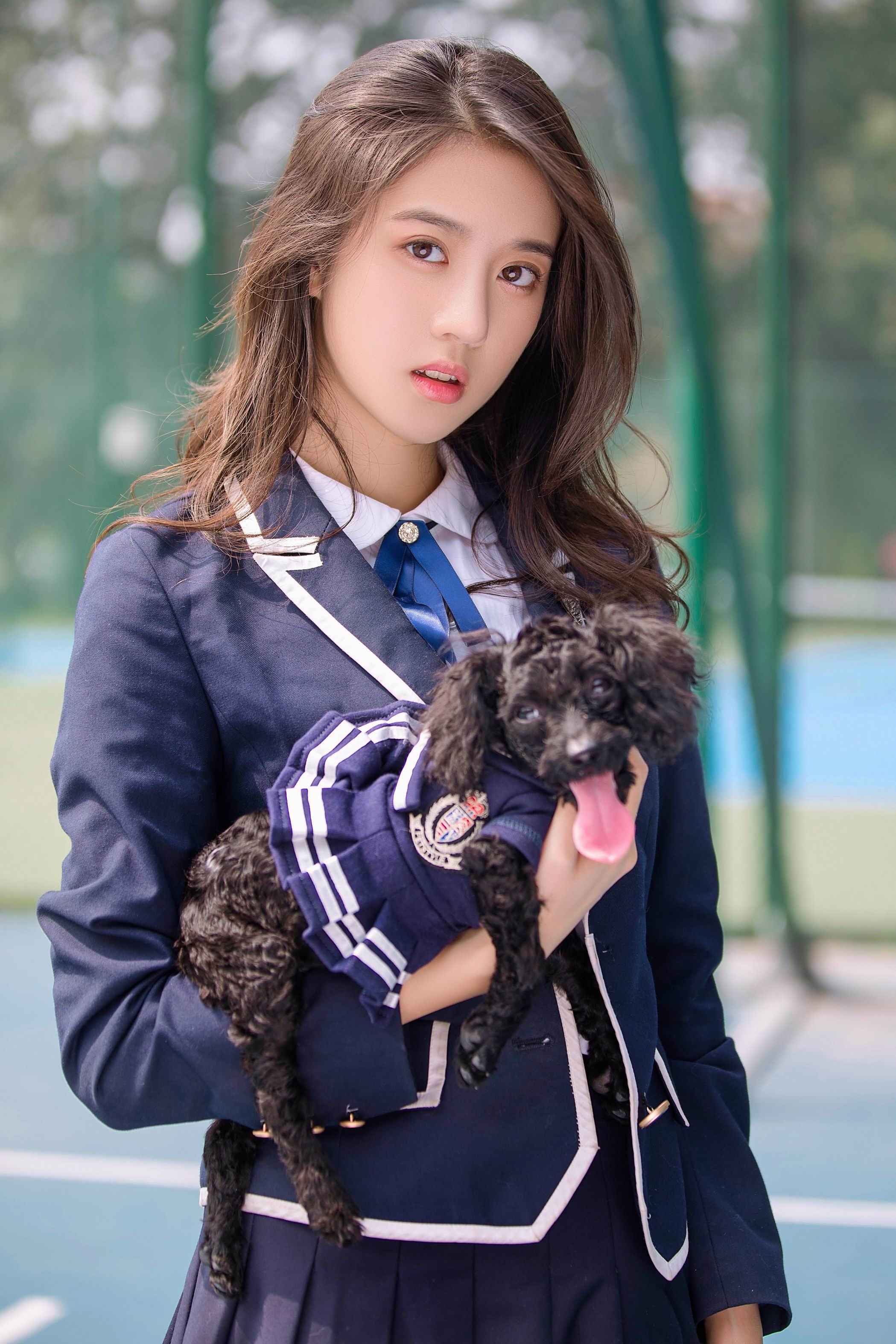  p>李凯馨,1999年10月12日出生于中国台湾,新加坡籍华裔影视女演员