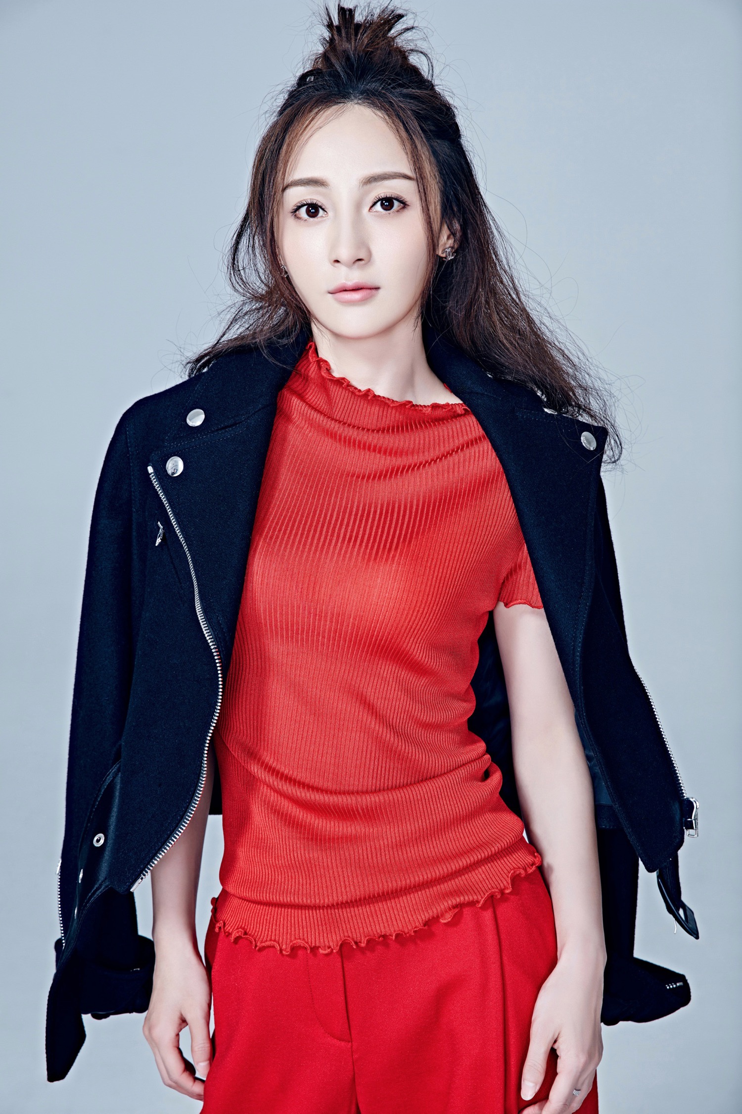  p>姚笛,1982年3月17日出生于浙江省嘉兴市桐乡市,中国内地影视女演员