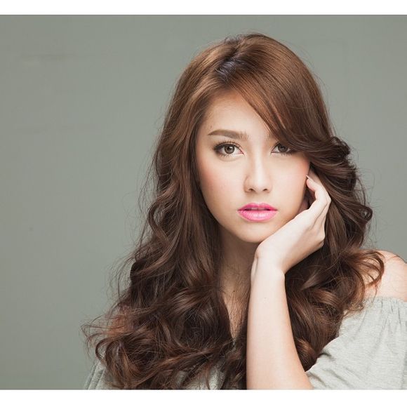 data-id="gnbqdob4zu">哈娜·刘易斯(hana),1992年5月17日出生于泰国