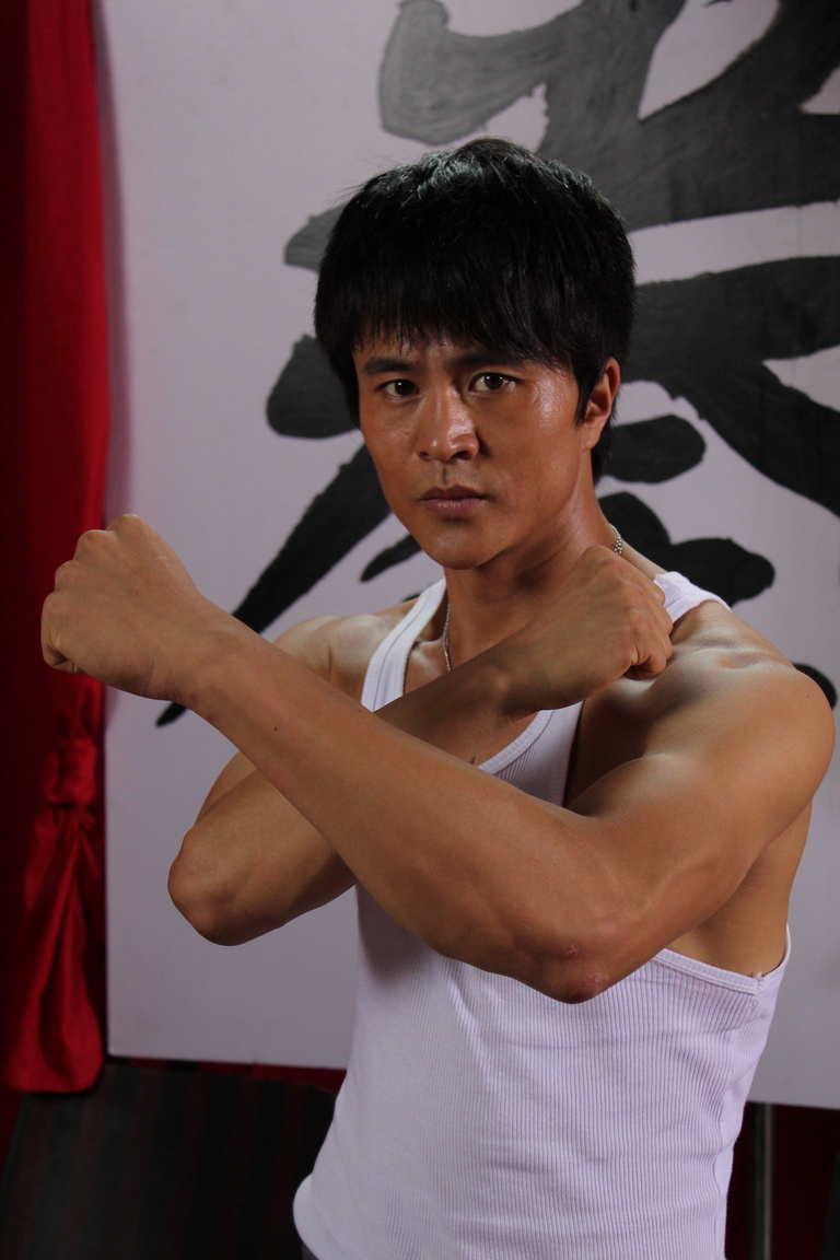  p>谷尚蔚,2月2日出生于浙江温州,少林寺俗家弟子,中国内地功夫男演员