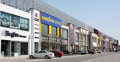  p data-id="gnvj906369">"酷车小镇"是由北京市朝阳区南磨房乡政府