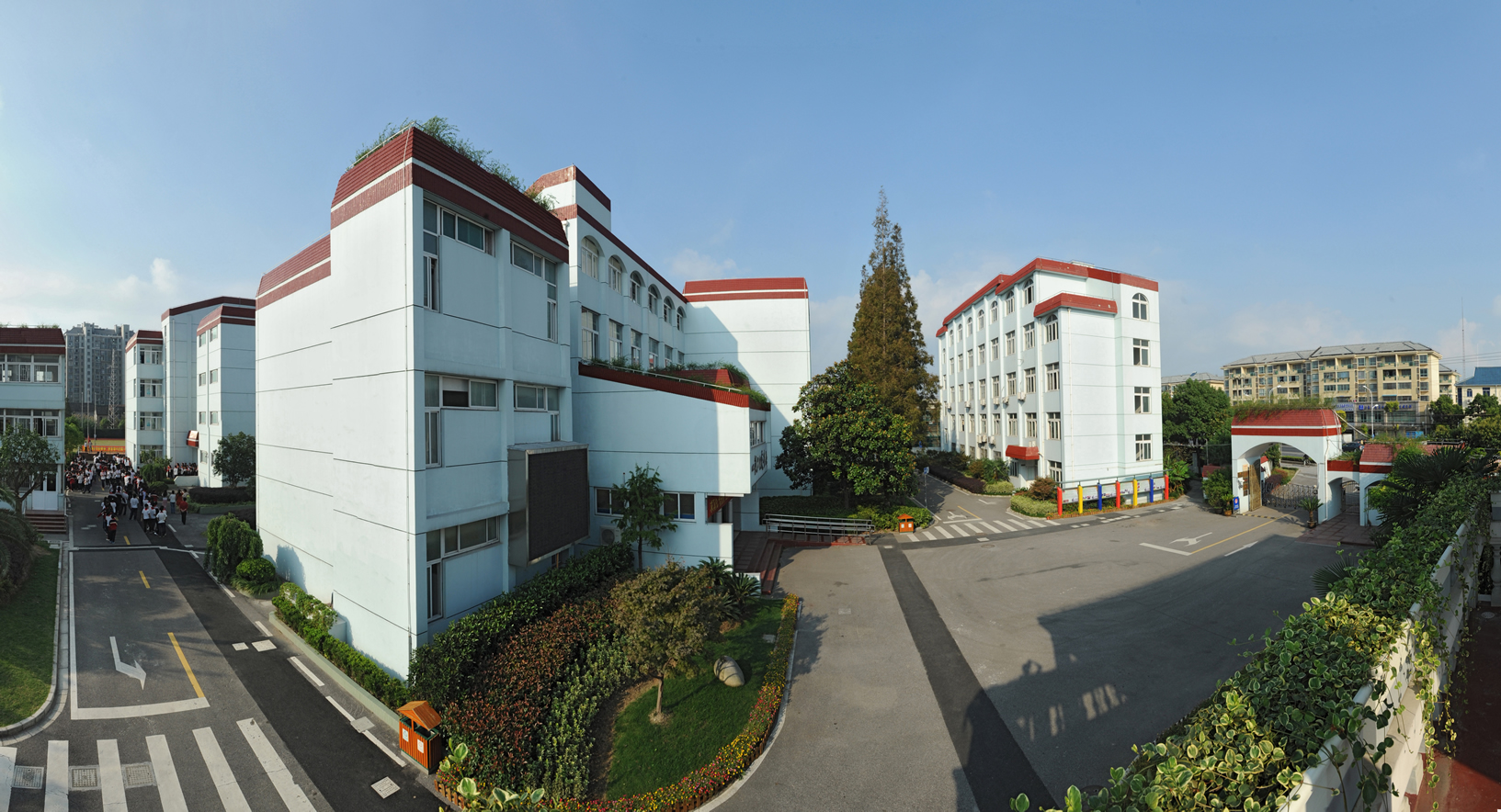 上海市南汇区吴迅中学