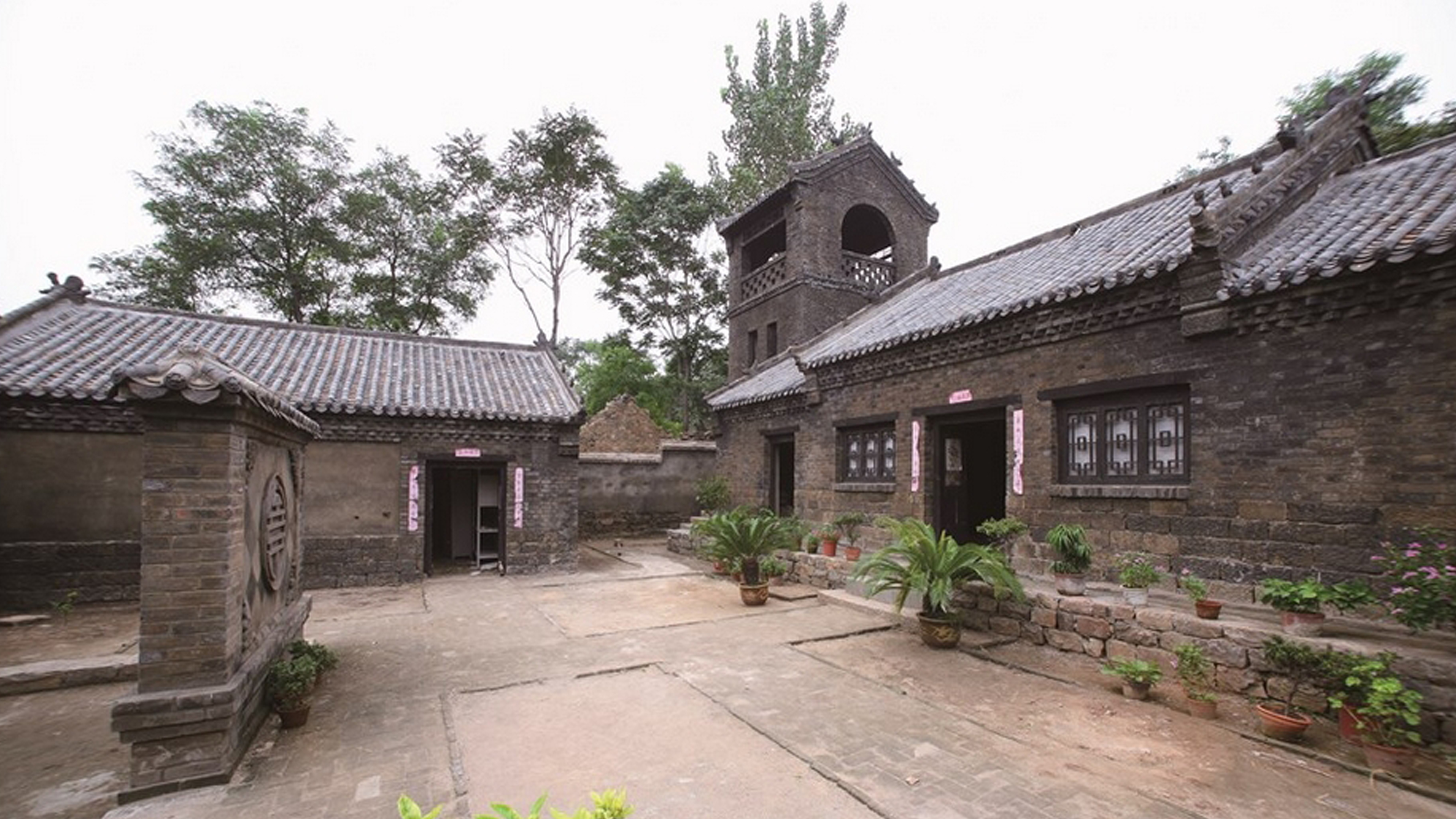 r2fe6q3">沂蒙红色影视基地,位于山东省临沂市沂南县马牧池乡常山庄
