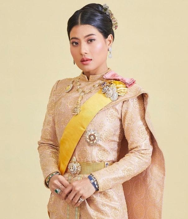 思蕊梵·娜瓦瑞