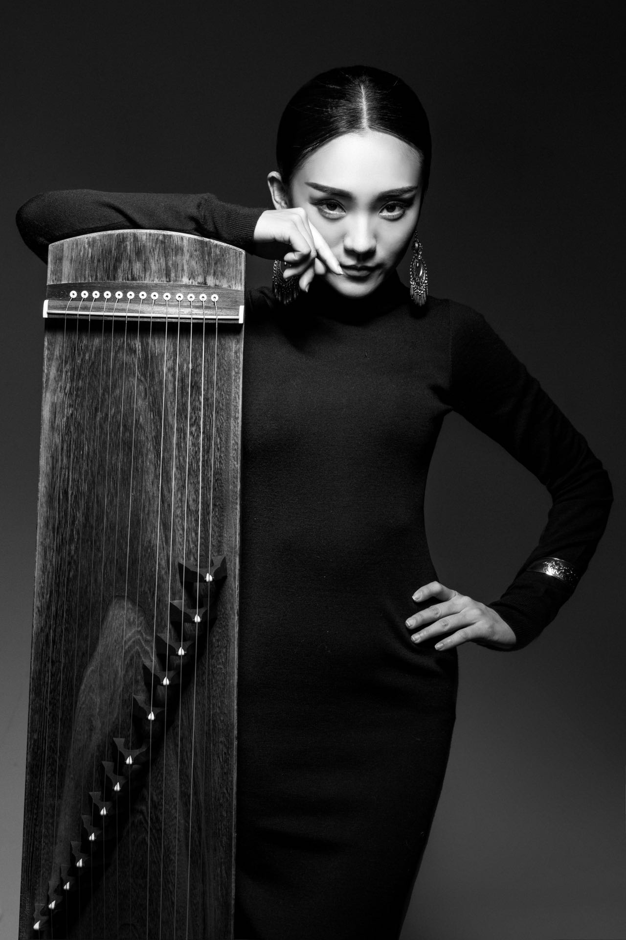  p> span class="ref" data-ctrid="tfrjojx1yikb">刘颖,女,古筝演奏