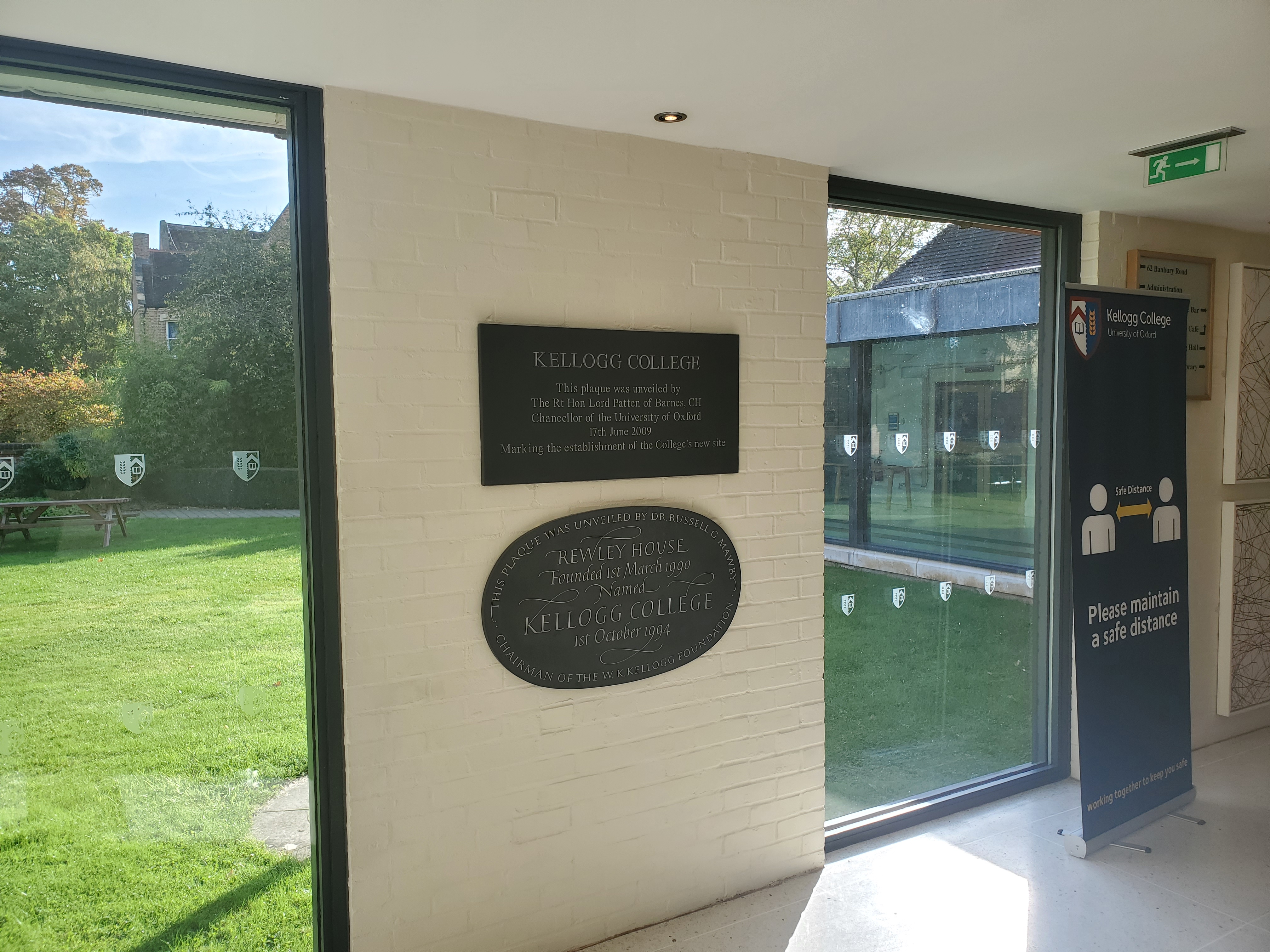 牛津大学凯洛格学院