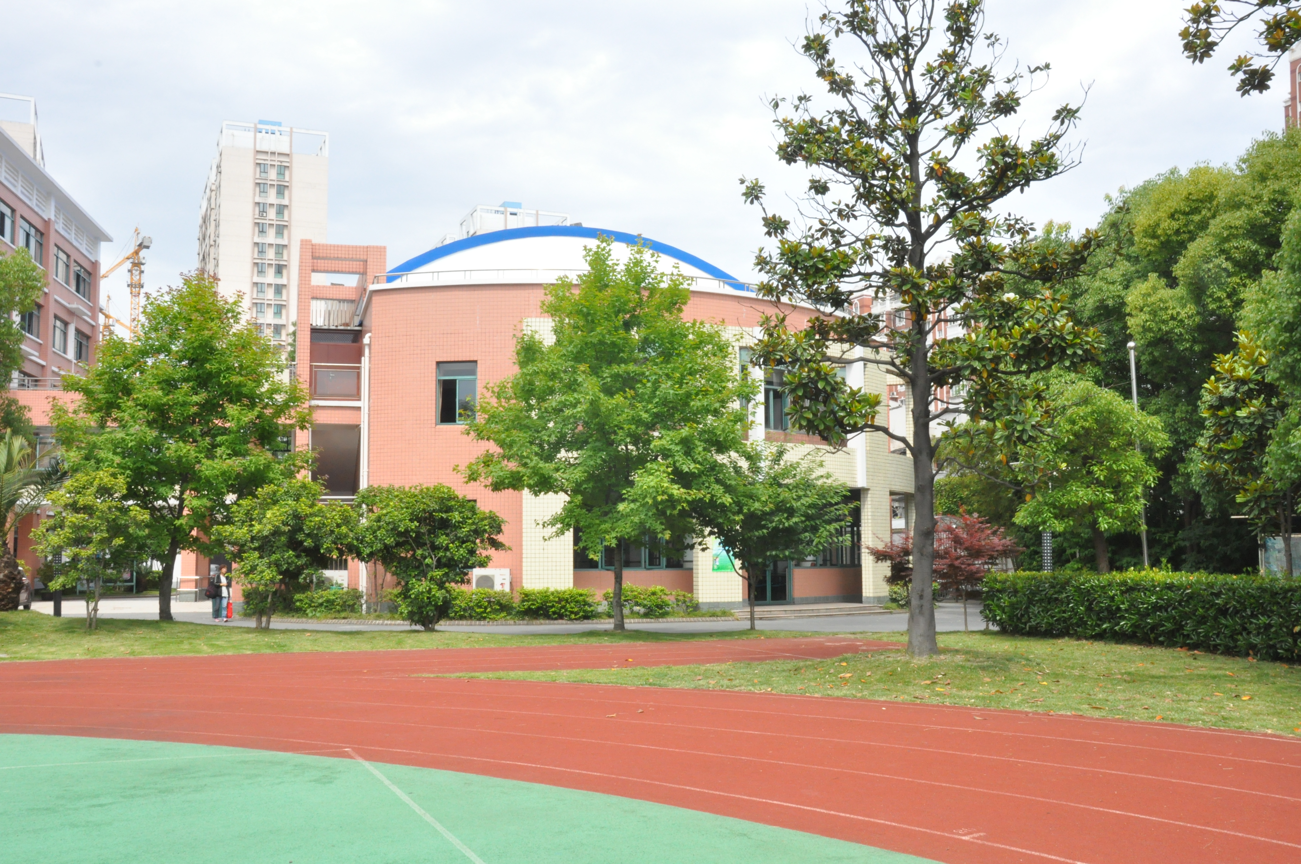 上海市辽阳中学