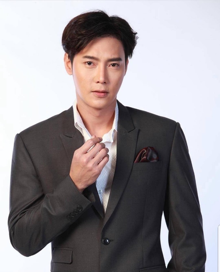 "gnbki3jr6k">瓦立特·提普格马特(ta),1982年8月15日出生,泰国男演员