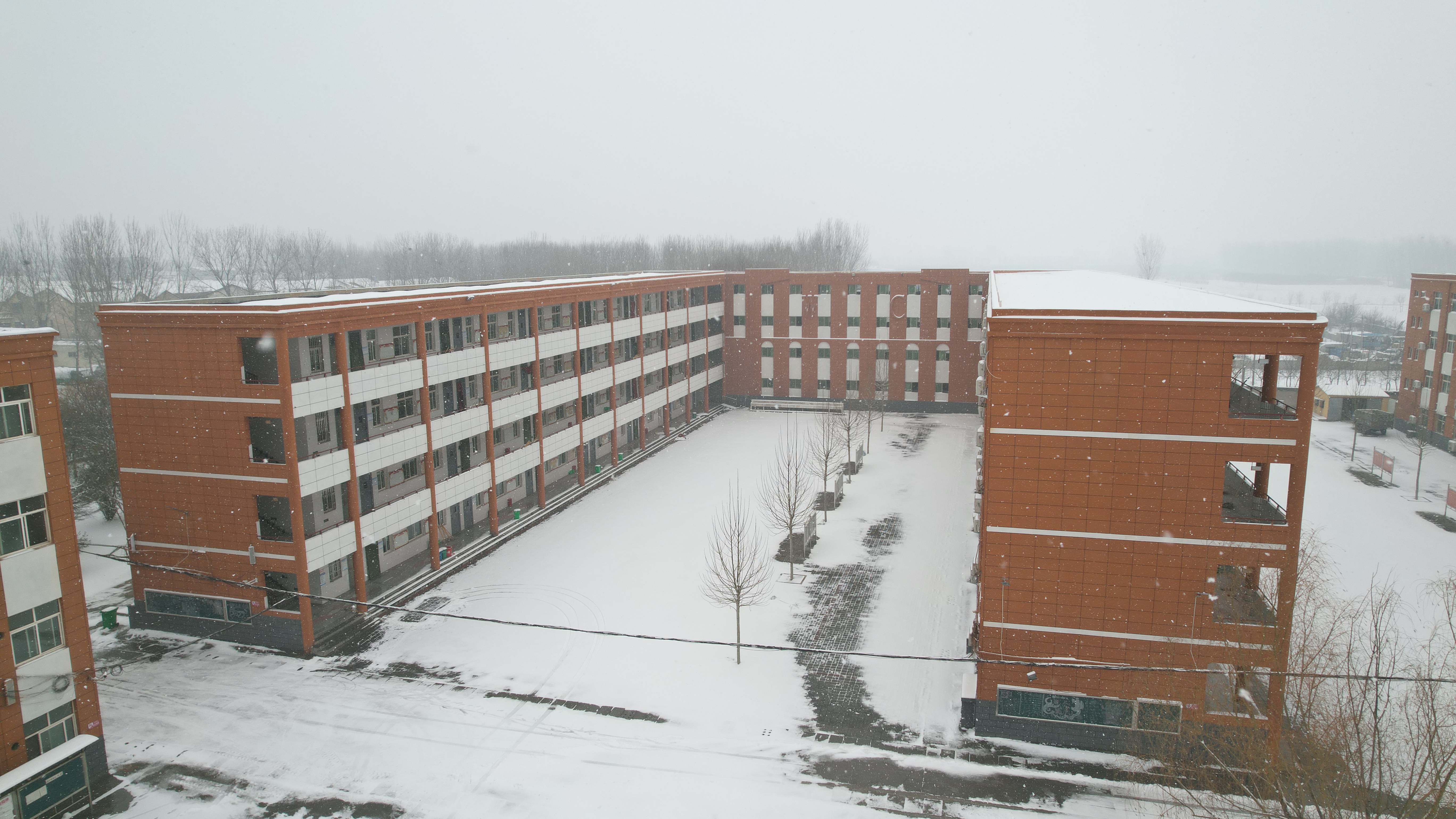 河南省封丘县第一中学