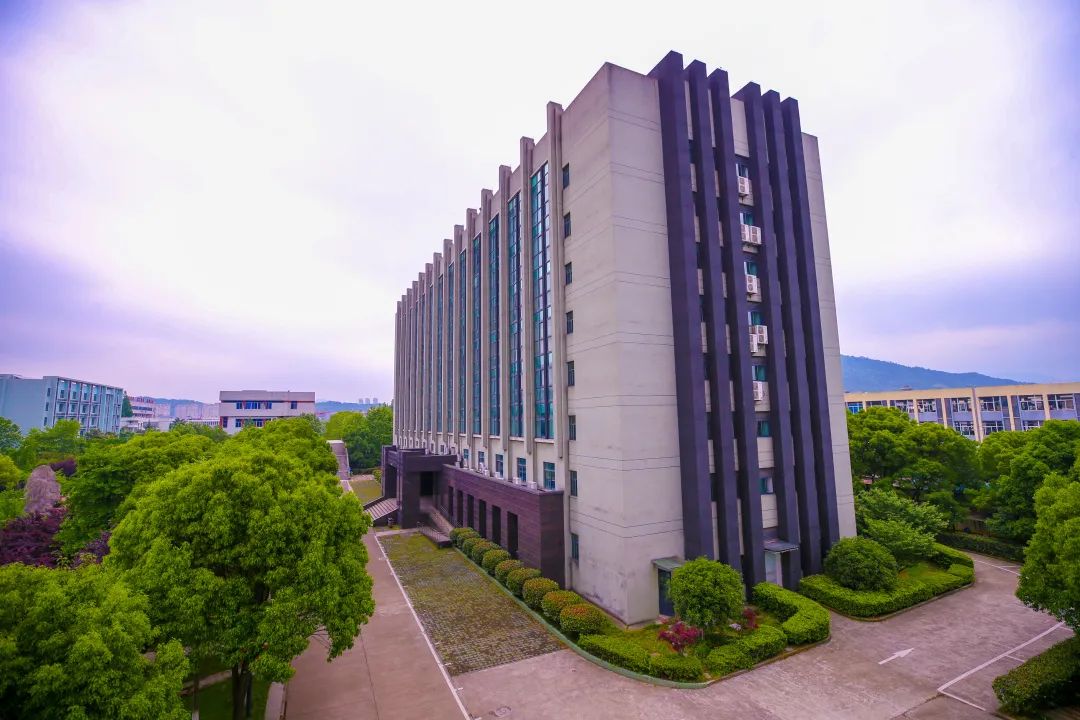 武装警察部队海警学院(china coast guard academy)位于浙江省宁波市