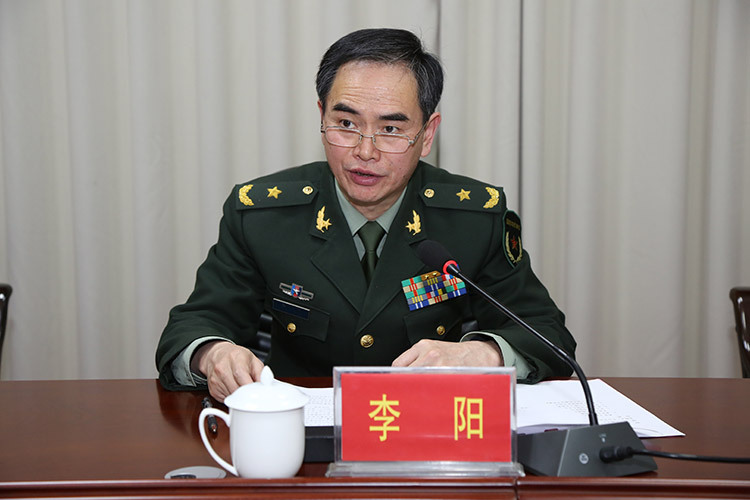  p>李阳,现任陕西省军区政委. /p>