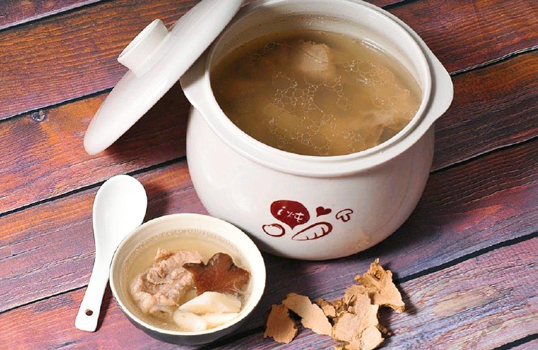 土茯苓炖猪肉