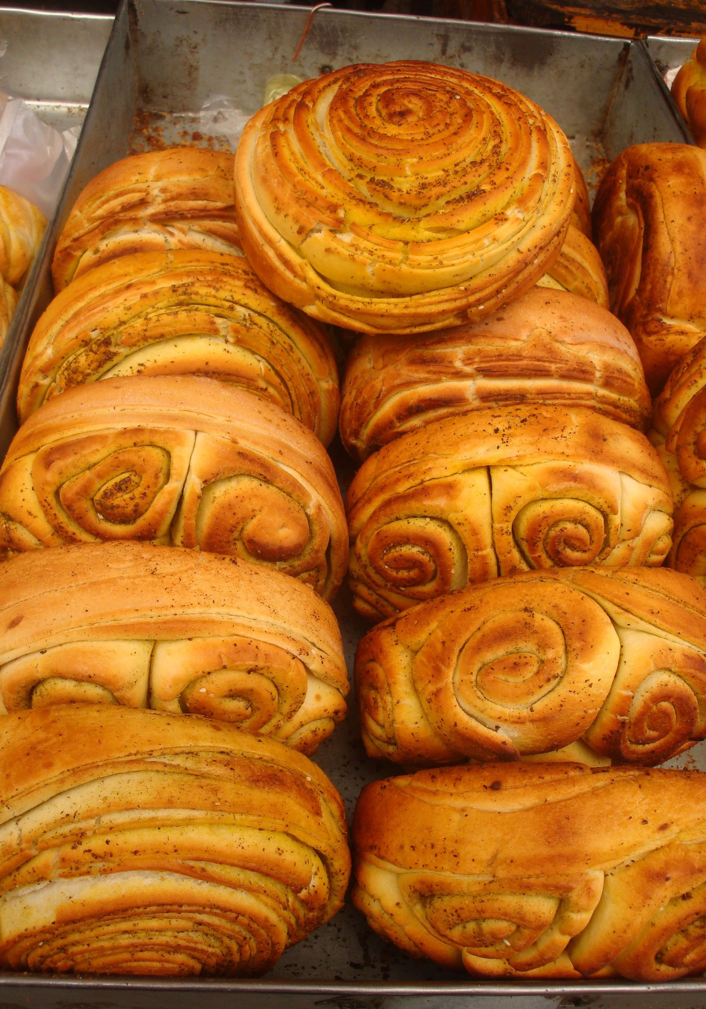  p data-id="gnasf3493m">烧锅子是一种面食小吃,属于甘肃永登地区