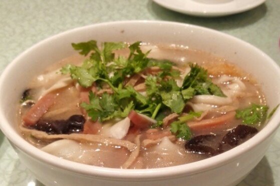 萧记三鲜烩面美食城(纬五路店)