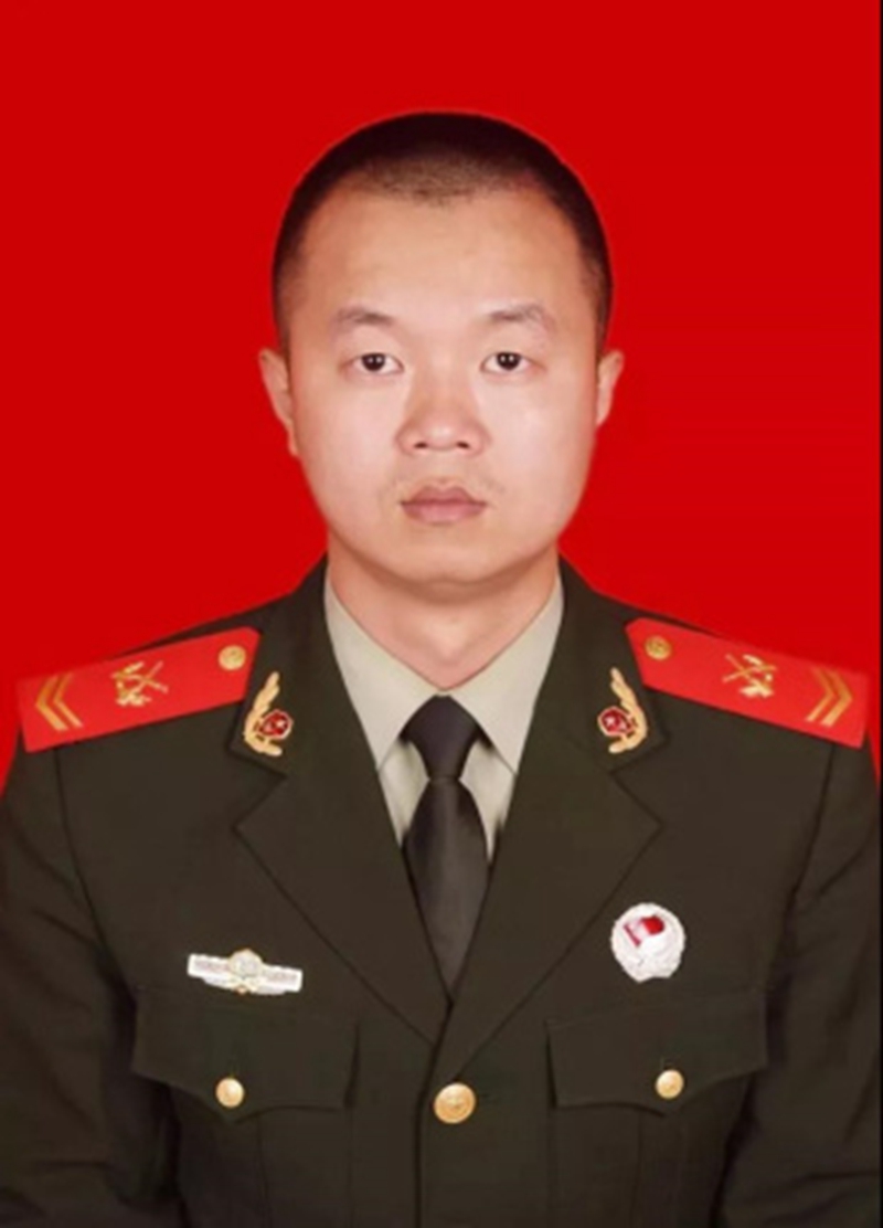 data-lemmaid="25148">万盛 /a>人,中共党员,2008年12月入伍,上士警衔