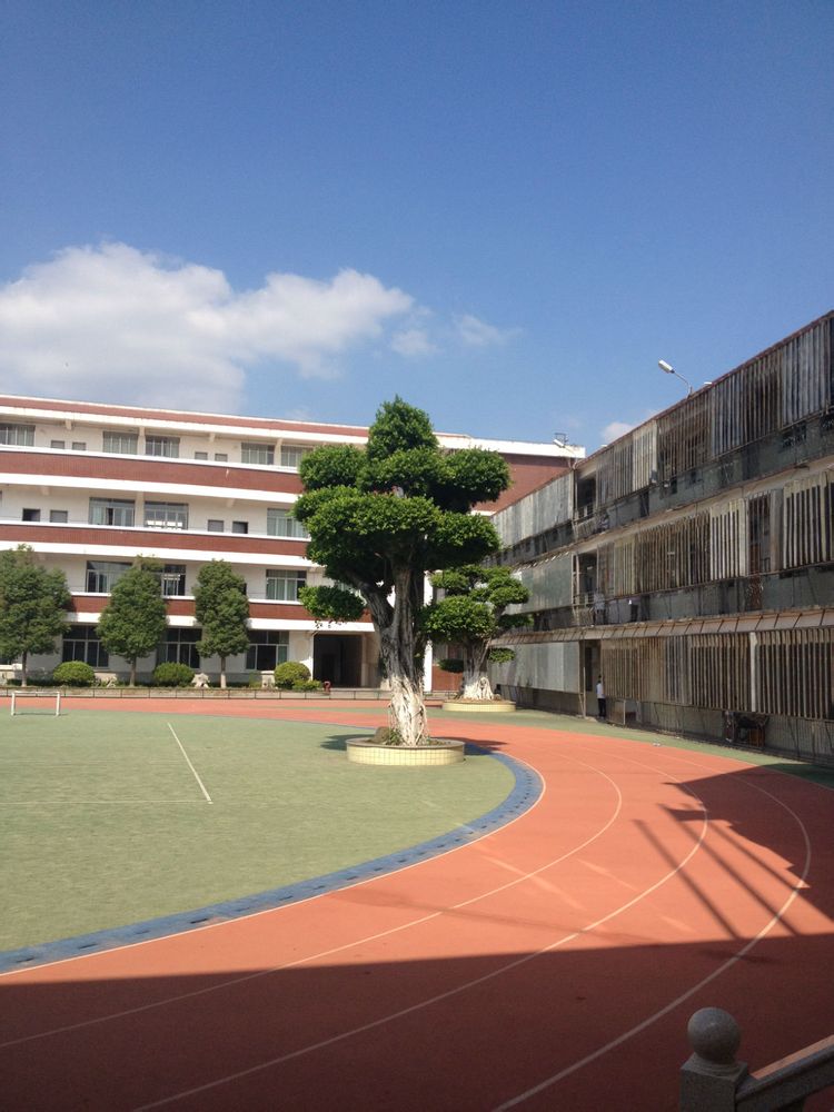 泉州华侨职业学校