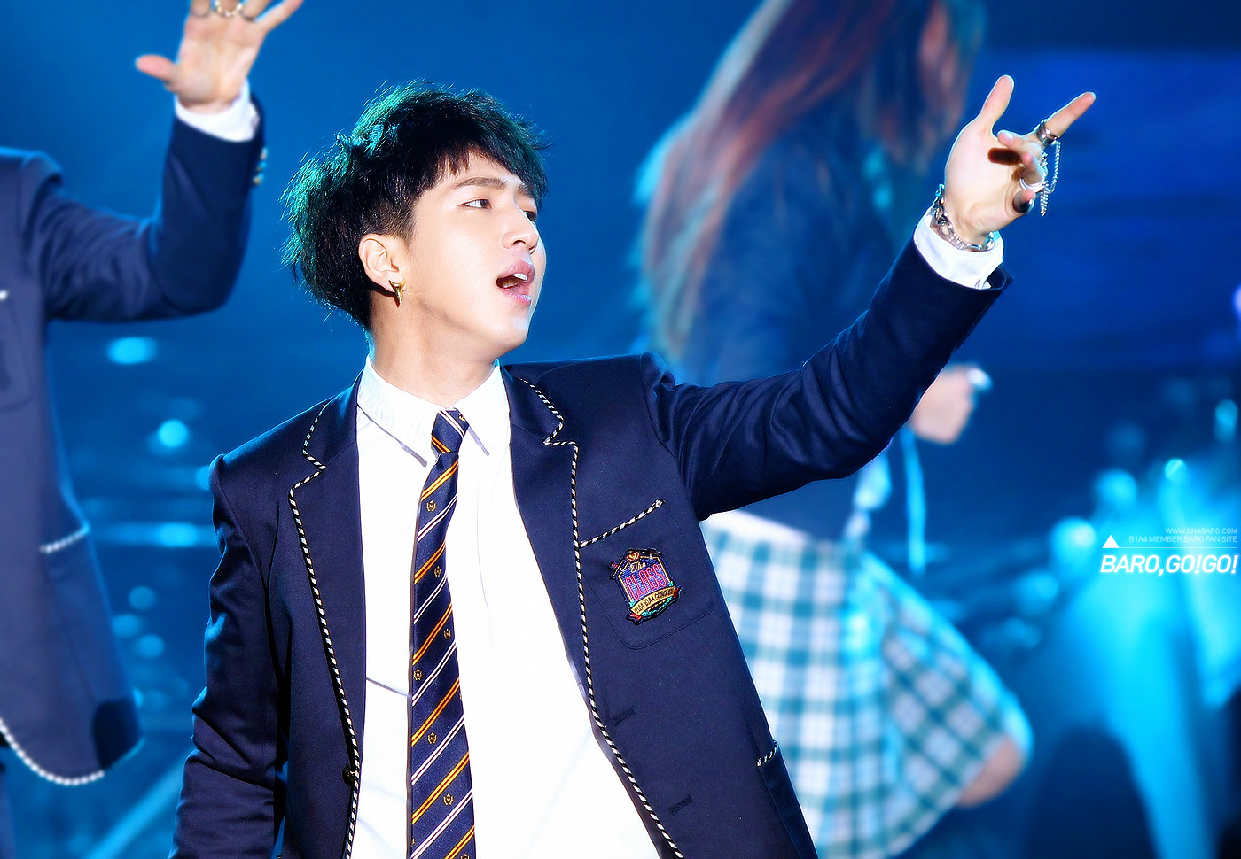  p>车善玗,艺名baro,1992年9月5日出生于韩国全罗南道光州,韩国男歌手