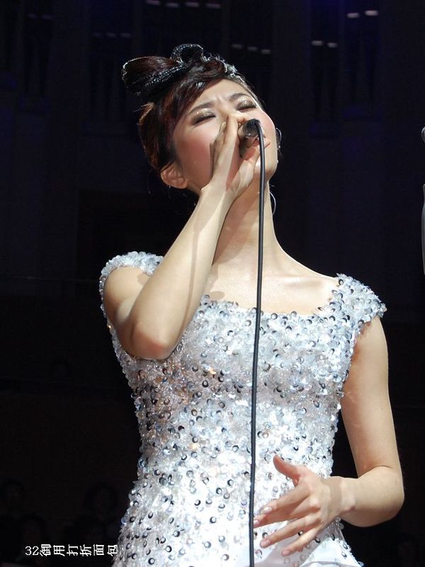 shang),1982年12月22日出生于上海市,中国内地流行乐女歌手,词曲作者