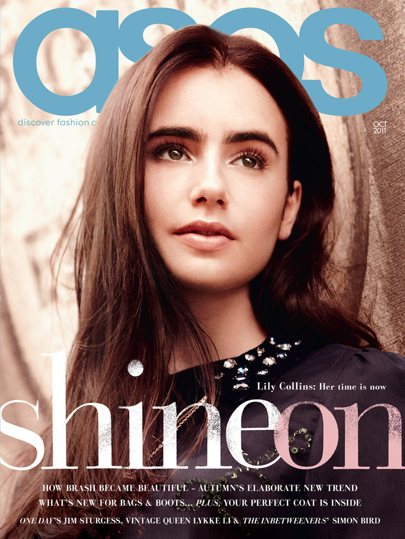  p>莉莉·柯林斯 i>(lily collins) /i>,1989年3月18日出生于英国吉尔