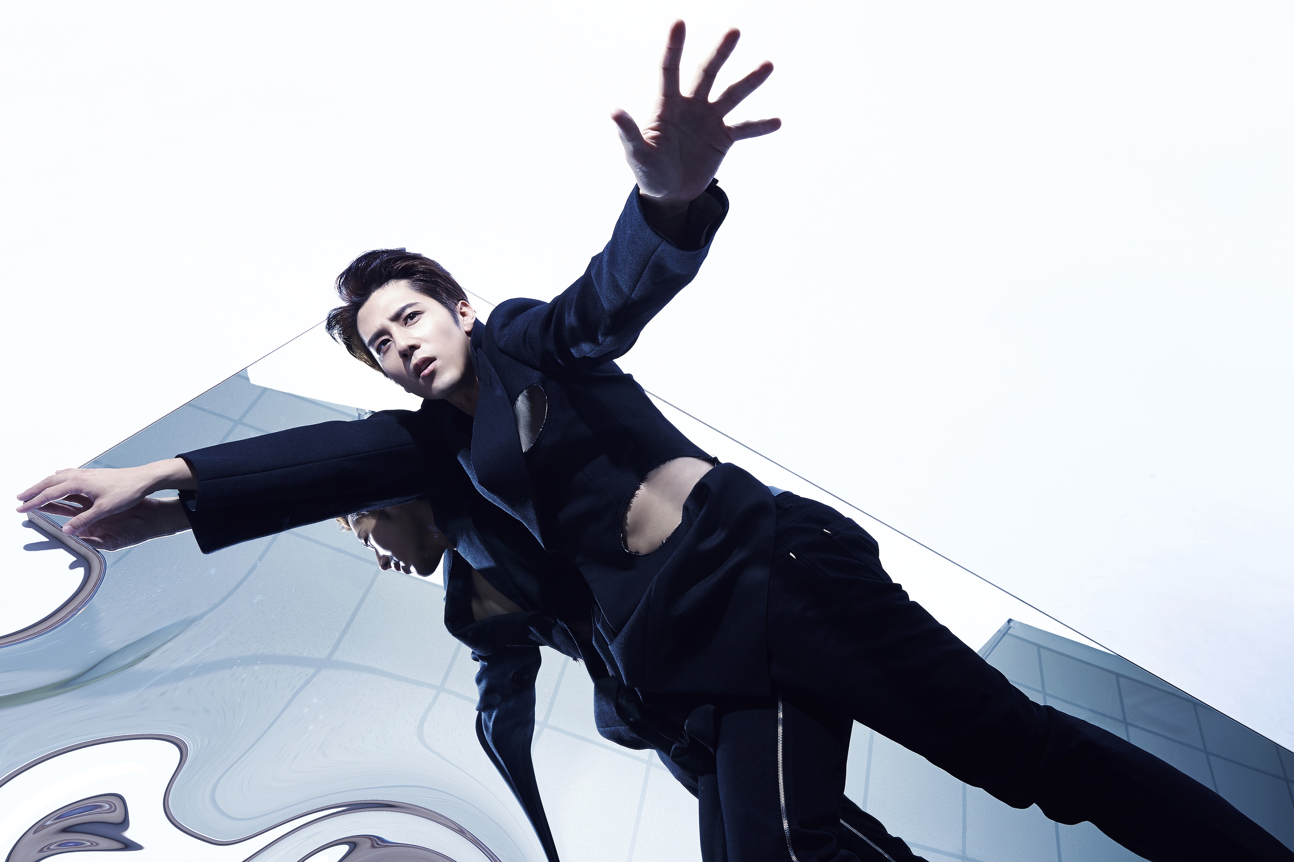  p>胡宇威(george hu),原名胡宇崴,1982年7月24日出生于美国纽约,华语