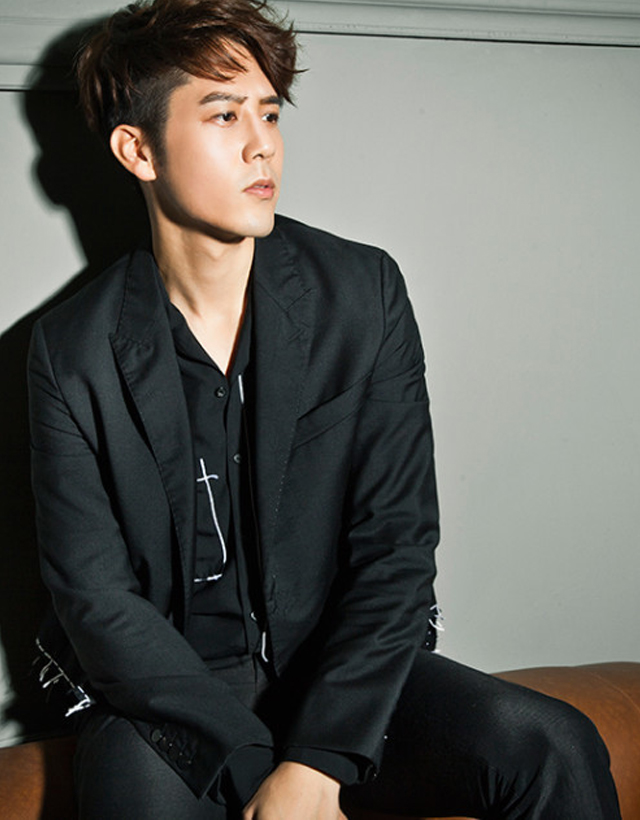  p>胡宇威(george hu),原名胡宇崴,1982年7月24