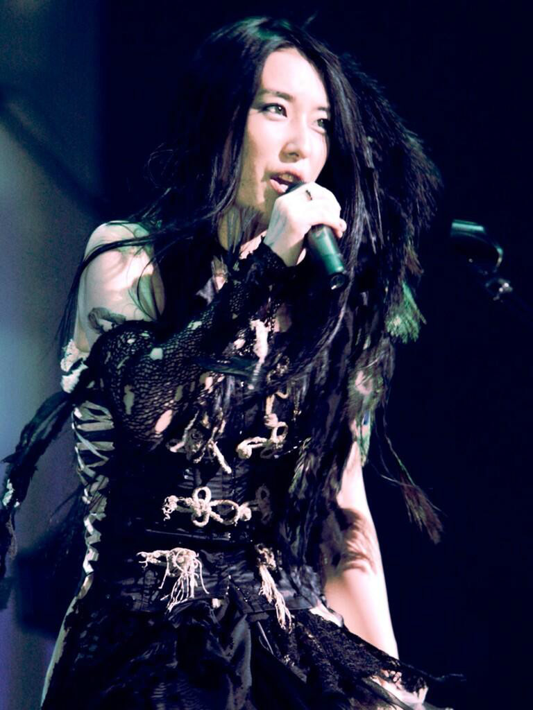  p>天野月(旧名天野月子),日本爆音女王,音乐人