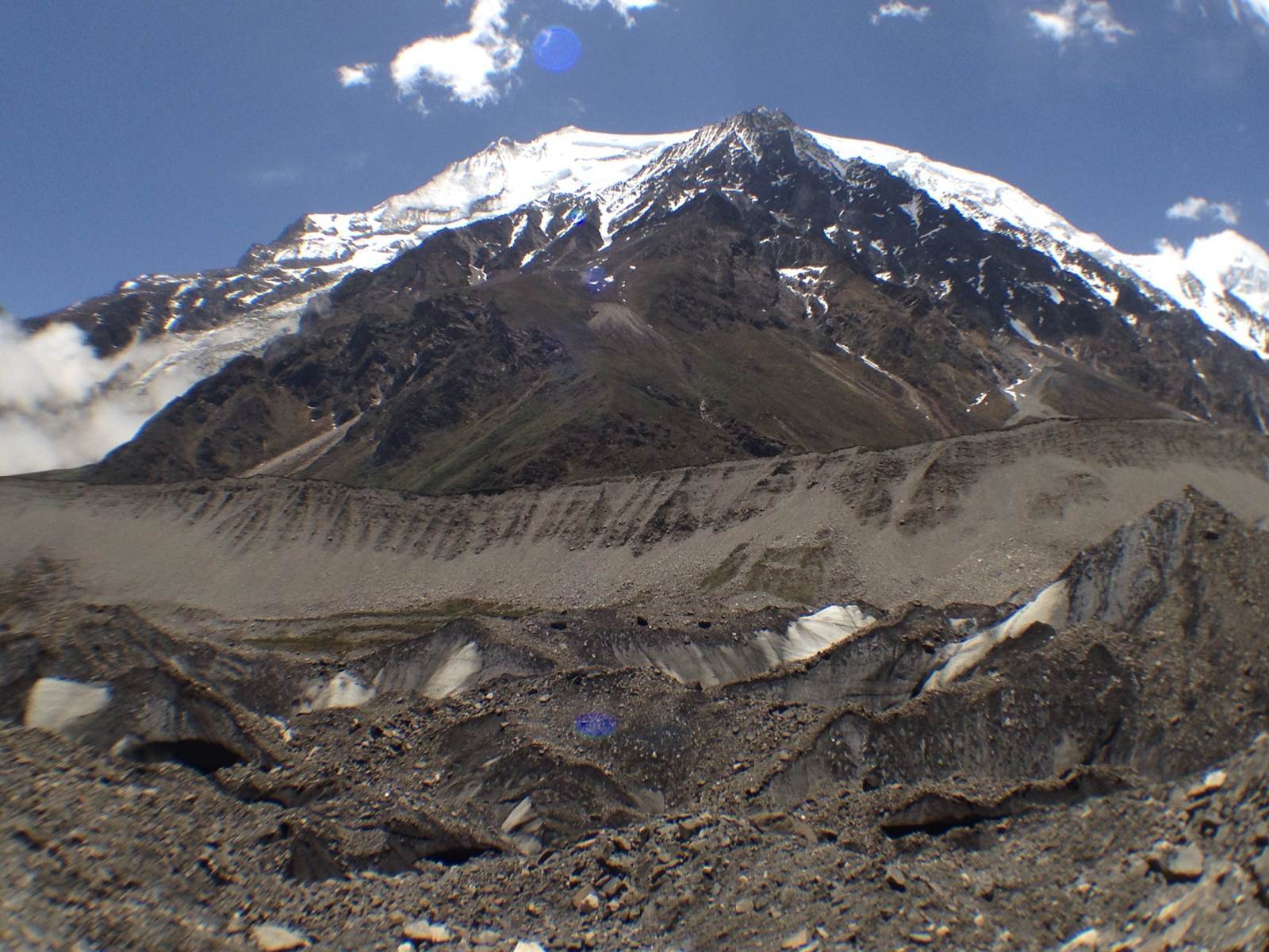 乌什燕子山风景区