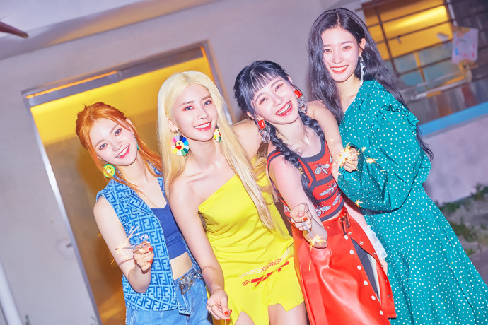  p>dia是mbk entertainment于2015年9月14日推出的韩国女子演唱组合