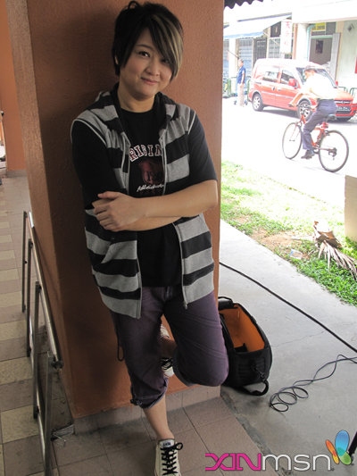 1965年8月22日出生于 a target="_blank" href="/item/新加坡/145065"