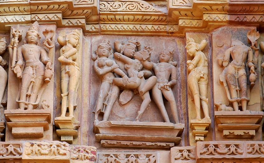  p data-id="gnwhchvyoz">卡久拉霍性爱神庙,位于印度 a target="