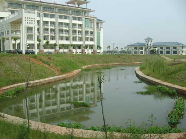 赣江职业技术学院