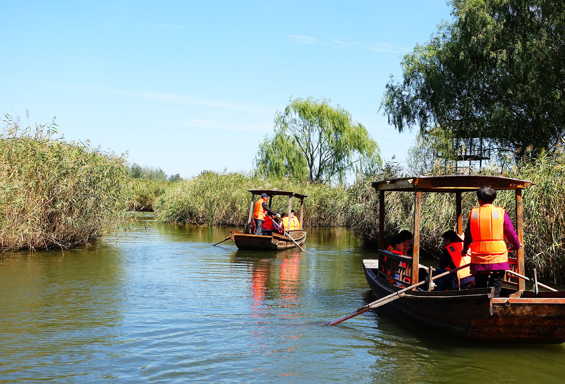  p>大纵湖旅游景区位于江苏 a href="#" data-lemmaid="5096789">盐城