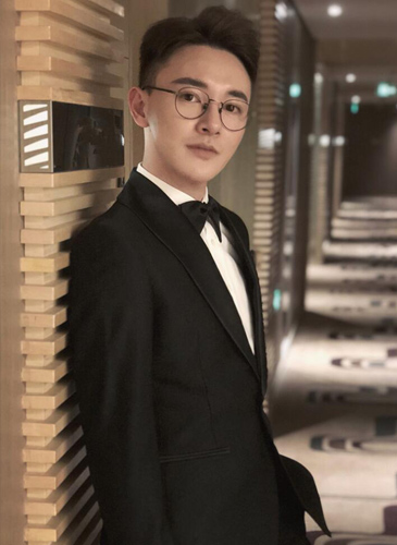  p data-id="go49aqo4uw">蔺清瑜,男,主持人,现担任江苏卫视《 a