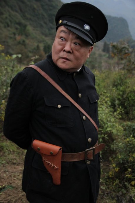  p data-id="gnwuknxiv7">湖南笑星碰碰胡,原名胡建林,中国影视演员.