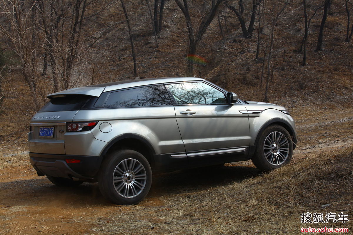  p>揽胜极光(evoque)是路虎品牌中车身最为紧凑的 a target="_blank"