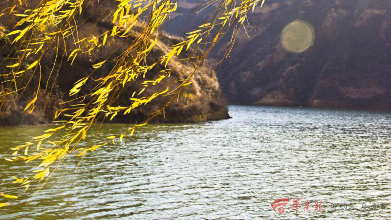  p>芷阳湖位于陕西省西安市 a target="_blank" href="/item/临潼">