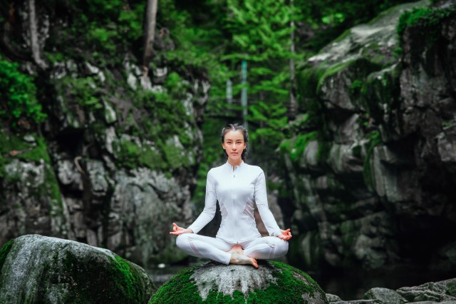  p>母其弥雅 i>(miya) /i>,1987年5月24日出生于云南省楚雄彝族自治州