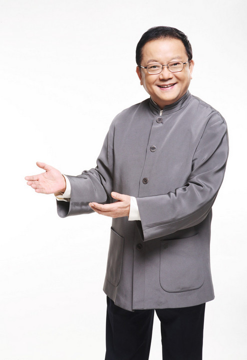 >王刚,1948年12月22日出生于辽宁省锦州市,长于吉林长春,国家一级演员