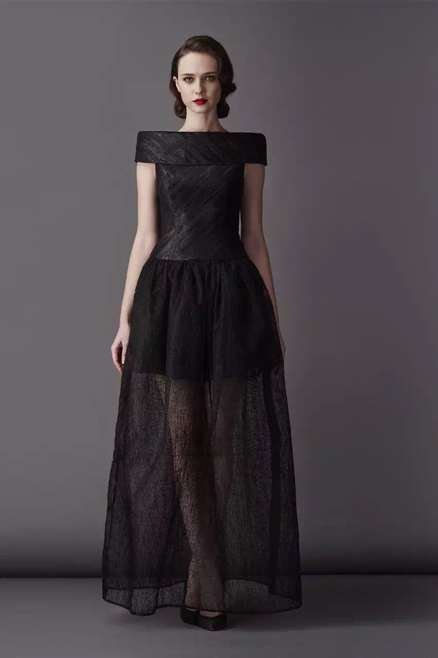 于2015年,公司旗下soiree奢瑞小黑裙品牌为全球首家只卖小黑裙的 a