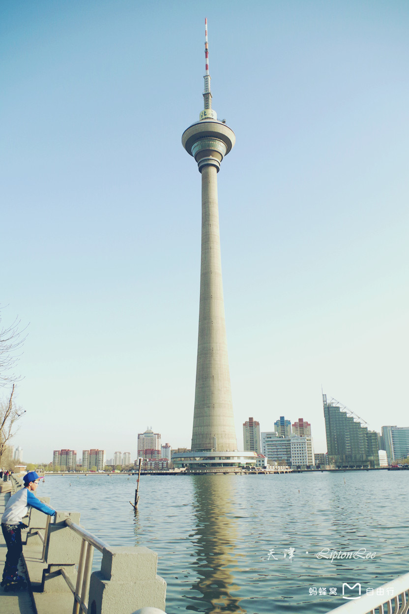 1080580" data-lemmaid="1080580">津门十景 /a>之一,景名"天塔旋云"