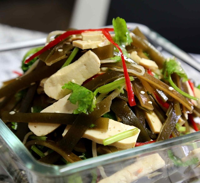 豆腐干拌海带丝